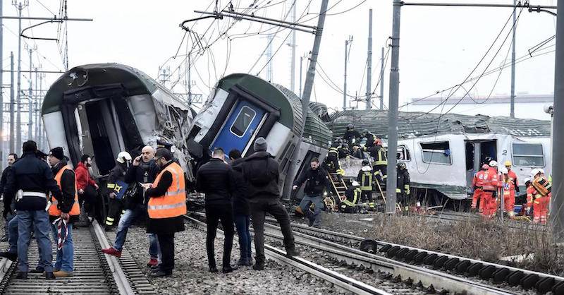 treno deragliato