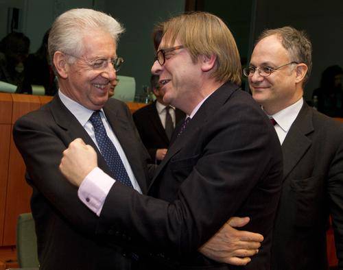 Verhofstadt contro i governi sovranisti; £Vogliono distruggere l'Europa"