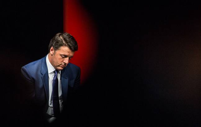 Sondaggio sui migranti, Renzi sconfitto
