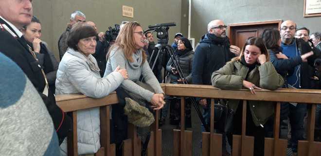 Strage del bus, Avellino. Assolto l'ad Giovanni Castellucci Strage di Avellino, rabbia per la sentenza che scagiona Castellucci