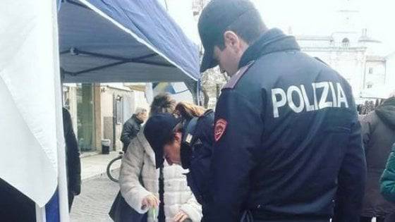 Firmano una petizione per Salvini, poliziotti sotto inchiesta