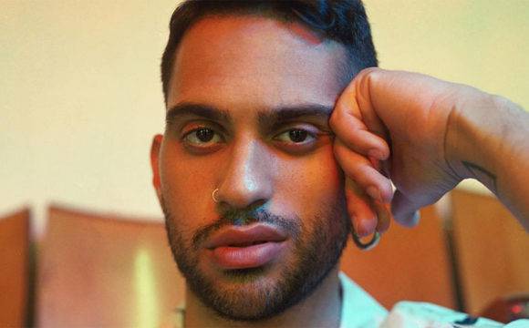 Mahmood lite con il fidanzato - Leggilo