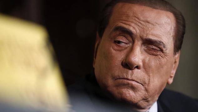 Silvio Berlusconi trasportato d'urgenza - Leggilo