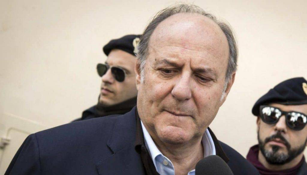 Gerry Scotti paura per il conduttore tv - Leggilo