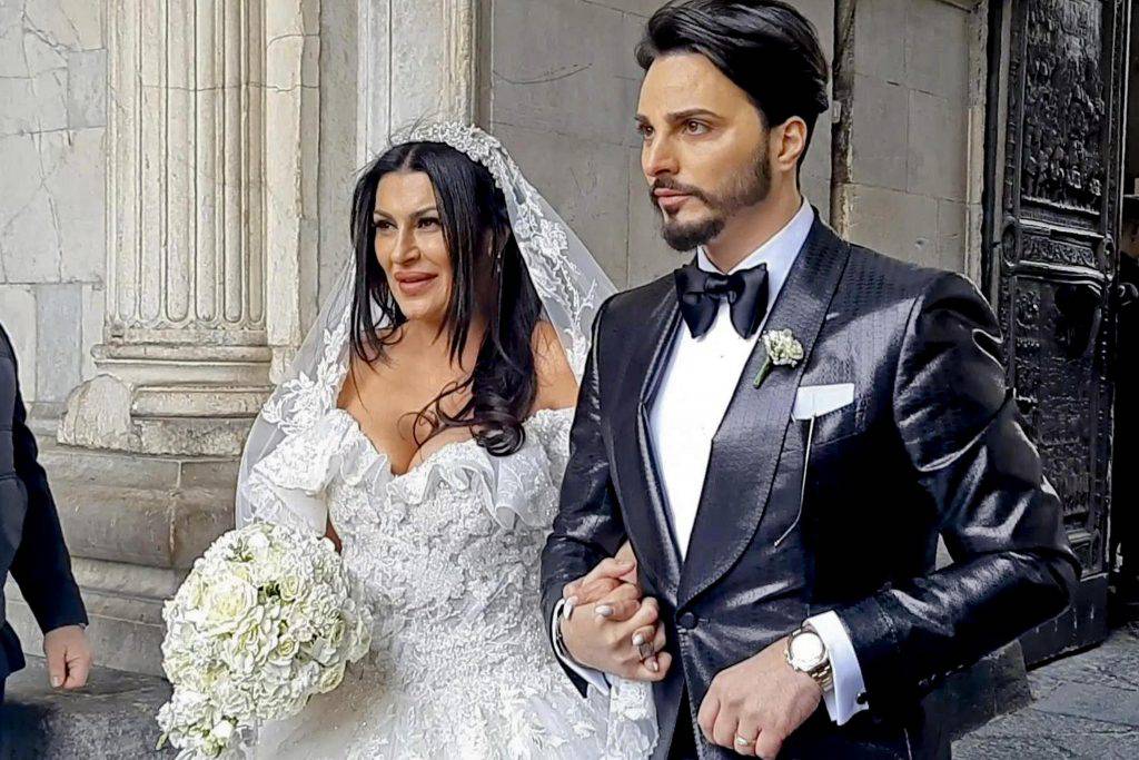 Tony Colombo, matrimonio contestato a Napoli - Leggilo