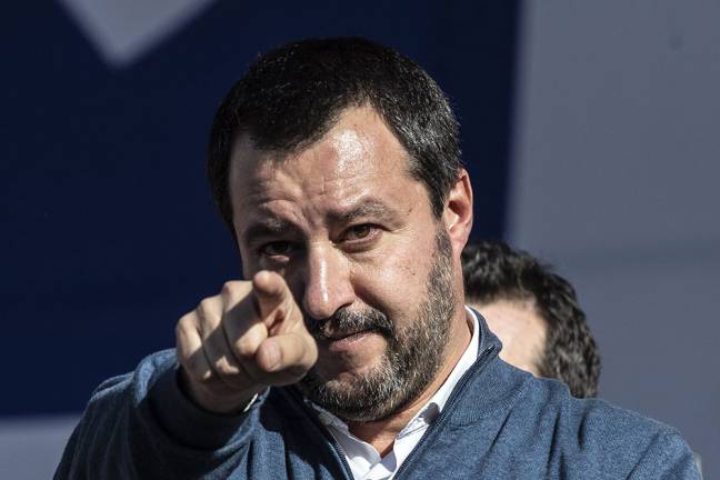 Madame Furto Salvini su Facebook - Leggilo