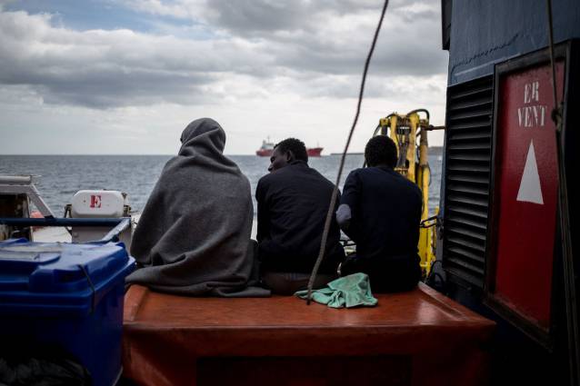 Sea Watch Lampedusa rifiuta sbarco a Tripoli - Leggilo