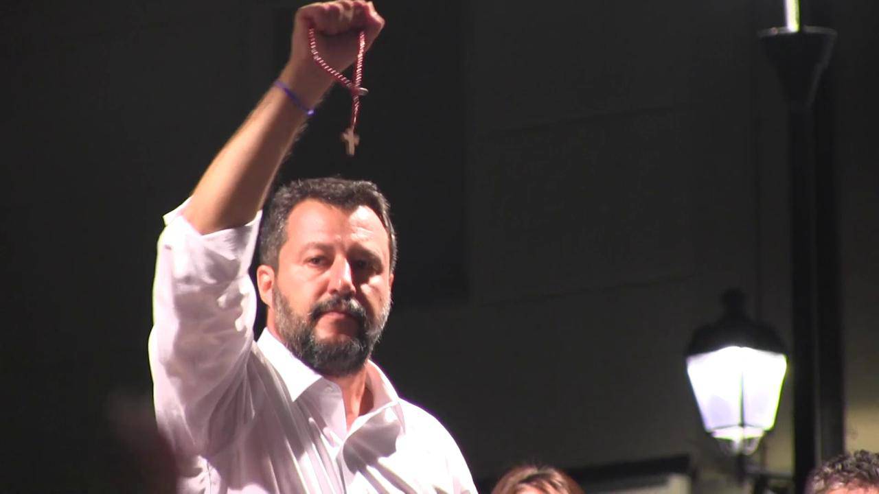 Salvini Siracusa comizio - Leggilo