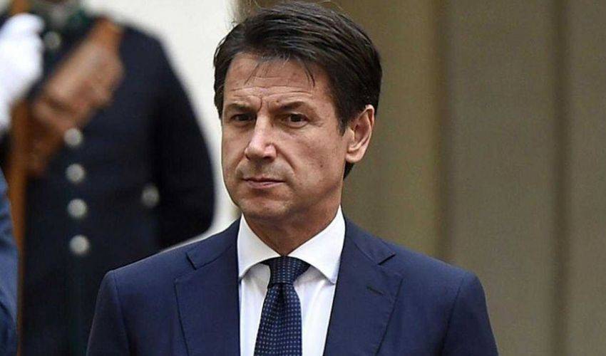 Giuseppe Conte la scorrettezza - Leggilo