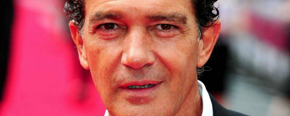 Antonio Banderas Open Arms - Leggilo