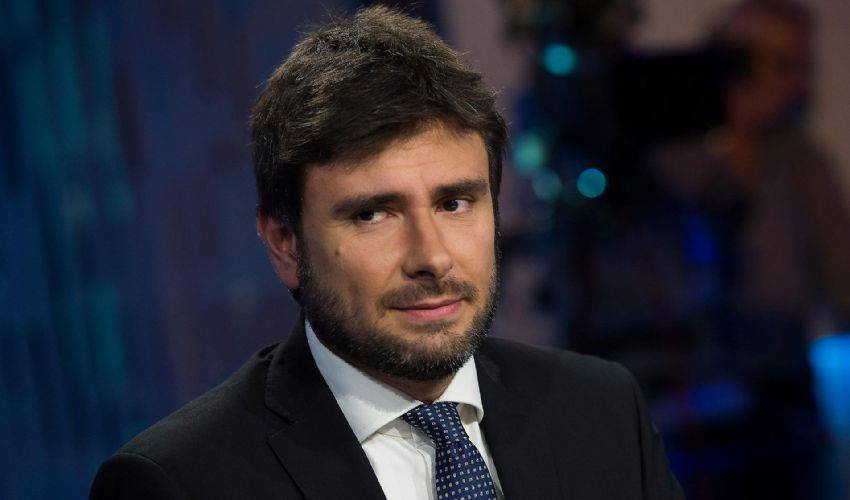 Alessandro Di Battista contrario all'alleanza col Pd