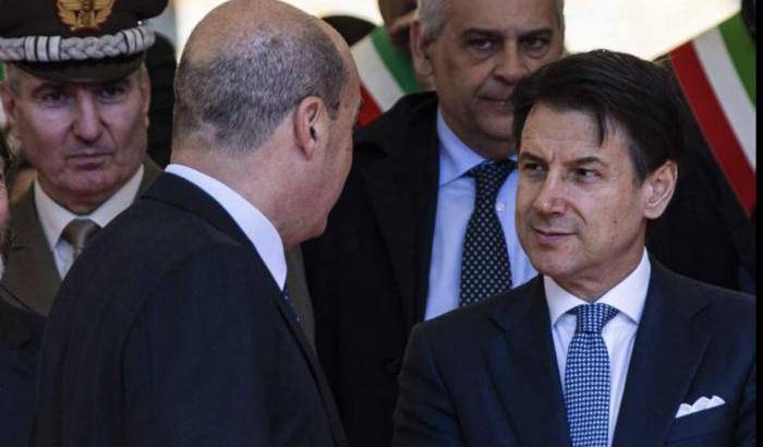 Giuseppe Conte vicino al Pd