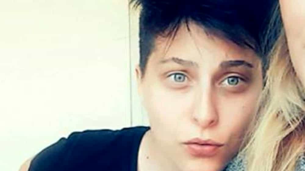 Elisa Pomarelli assassinio e veglia del corpo - Leggilo