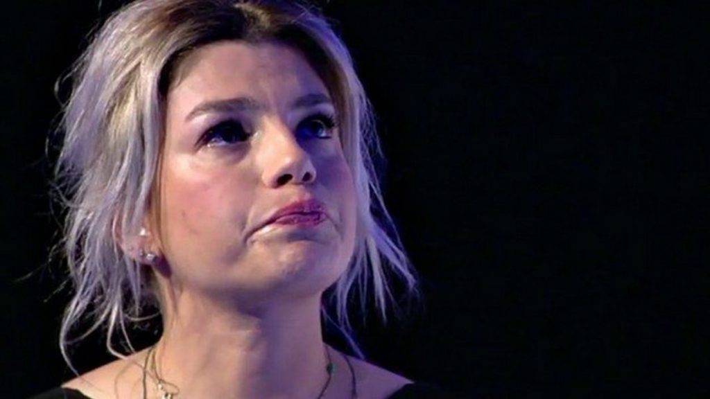 Emma Marrone si ferma per un problema di salute . Leggilo