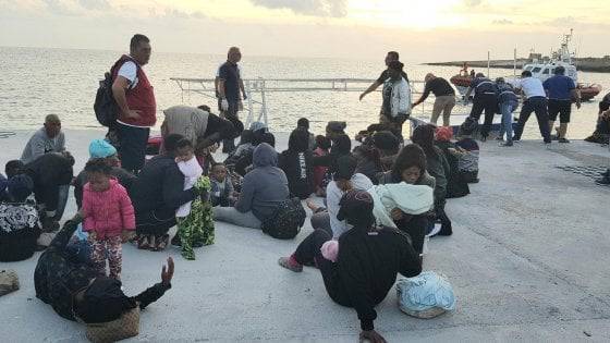 ocean vicking taranto migranti