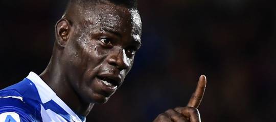 Mario Balotelli contro il razzismo - Leggilo.Org