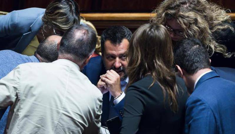 Salvini al Corsera: "Grillo vende il M5S al Pd, ma sono pronto ad accogliere chi fugge dal Movimento" - Leggilo.org