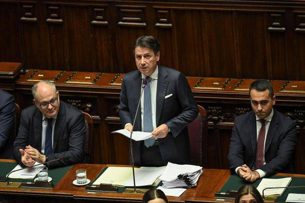 Conte in Aula sul caso Mes: "I partiti del precedente Governo approvavano", Salvini all'attacco e Di Maio gelido - Leggilo.org