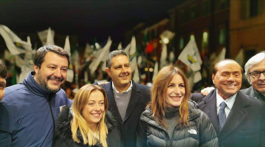 Chiusura campagna elettorale in Emilia-Romagna, Meloni: "Lunedì citofoneremo a Conte" - Leggilo.org