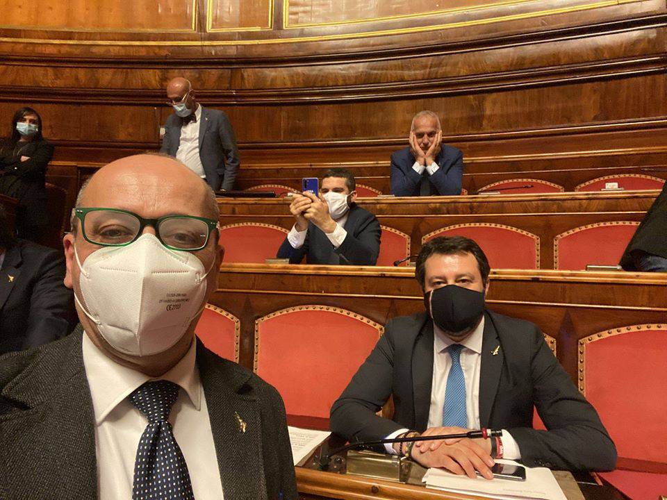 La Lega occupa Camera e Senato : "Conte dia risposte certe a famiglie e imprese italiane" - Leggilo.org