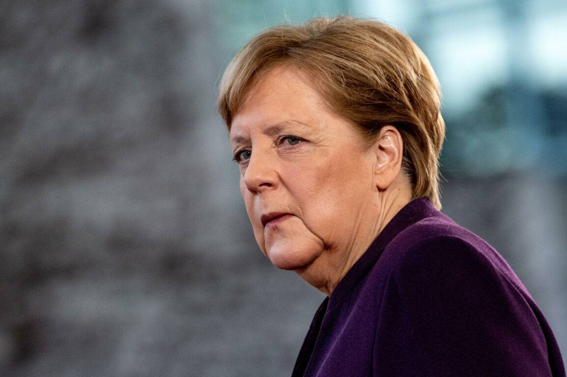 Merkel germania apre - Leggilo