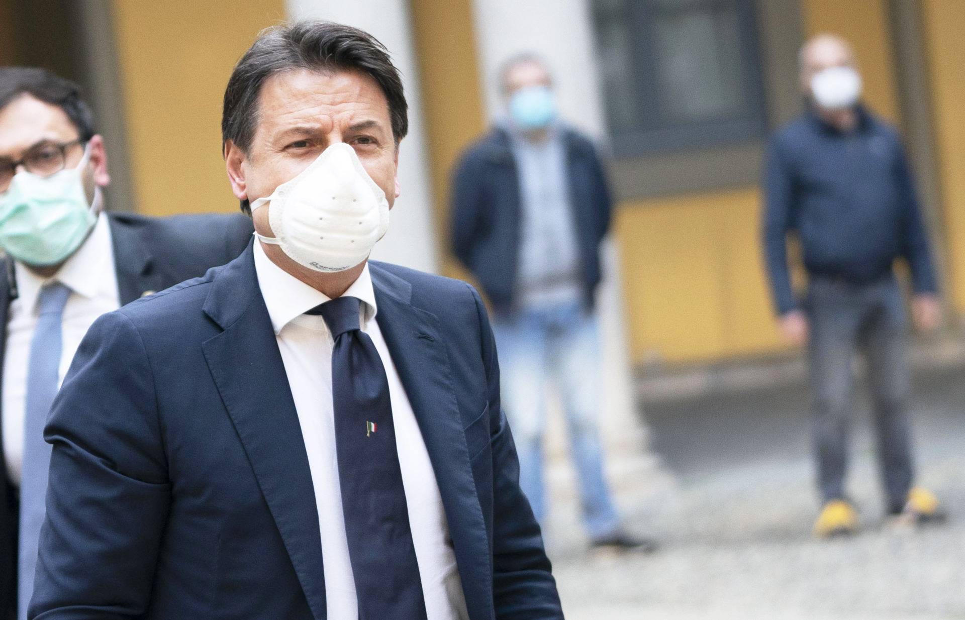 Conte cerca di mediare nella Maggioranza sul Mes: ombre sul Governo -Leggilo.org