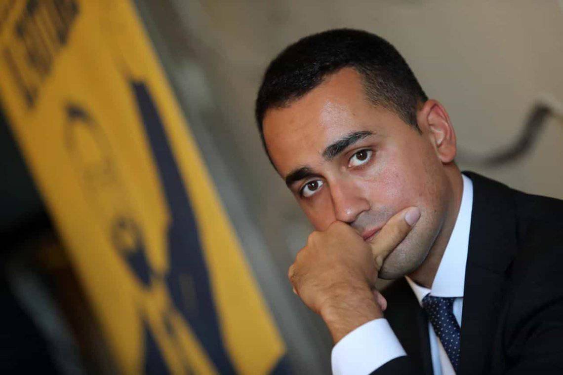 Di Maio si riprende la scena nel M5S: "Nessun Congresso, basta capi" - Leggilo.org