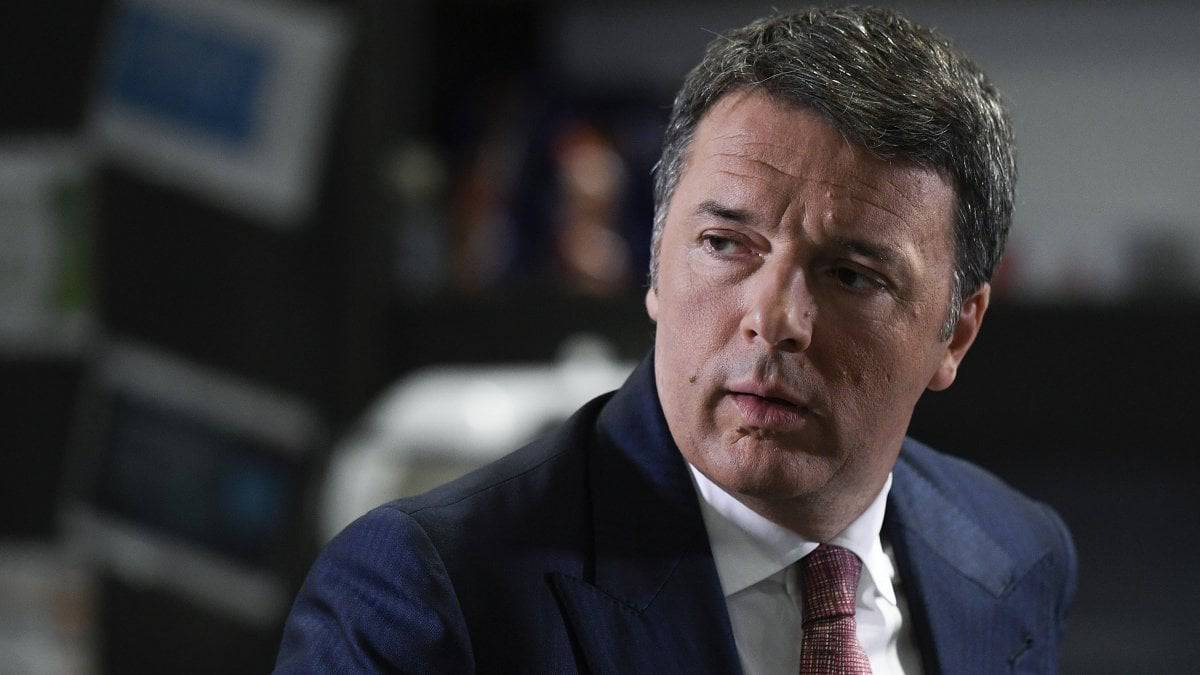 Renzi punge il Governo: "Oramai sono ad un bivio, Maggioranza nella palude" - Leggilo.org