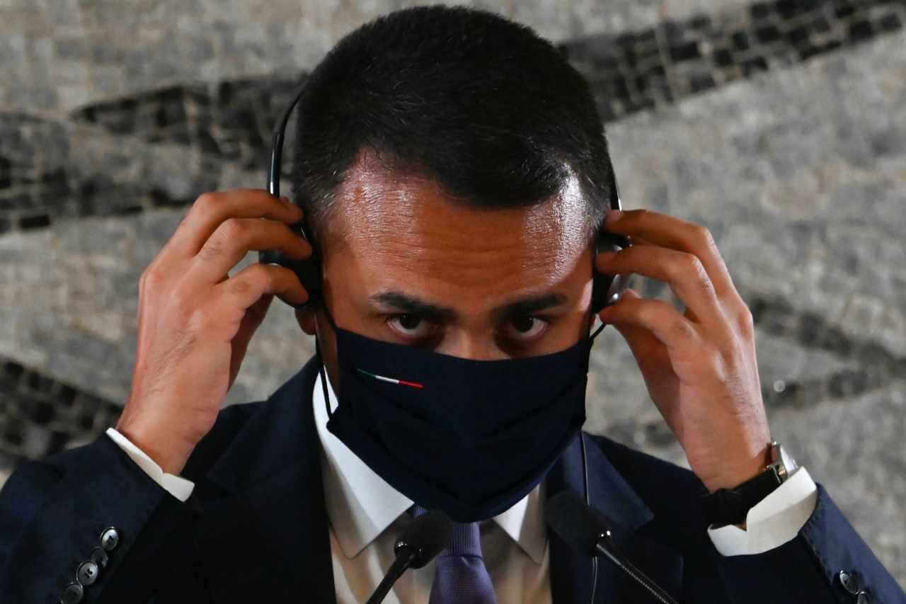 Di Maio irritato dal silenzio di Conte sulla crisi dei migranti: "E' questione di salute pubblica" - Leggilo.org