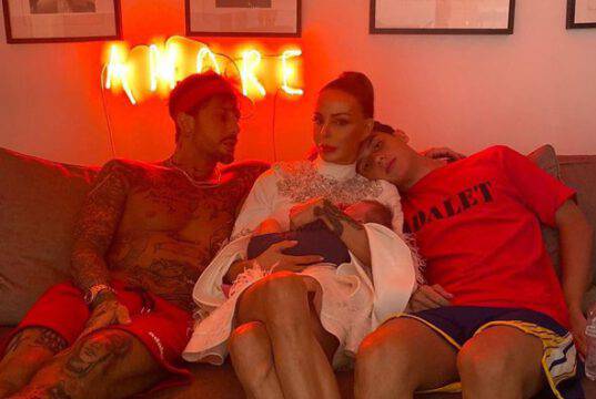I domiciliari non fermano Fabrizio Corona, festa in grande per i 18 anni di Carlos I domiciliari non fermano Fabrizio Corona, festa in grande per i 18 anni di Carlos