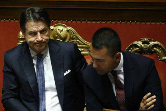 Bonus presi dai politici, ora i partiti promettono severità e indagini interne Bonus presi dai politici, ora i partiti promettono severità e indagini interne