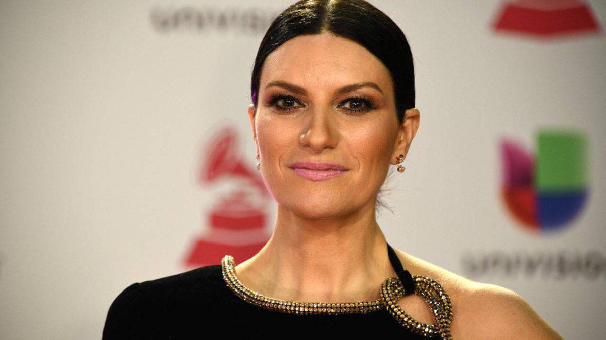 Laura Pausini: pubblica le loro dolcissime foto del matrimonio