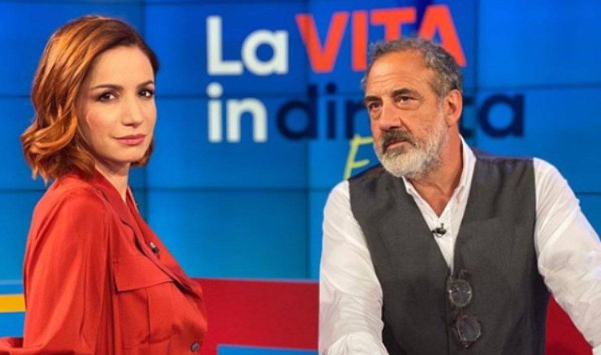 Andrea Delogu si sente male in diretta: il gesto dolcissimo di Marcello Masi