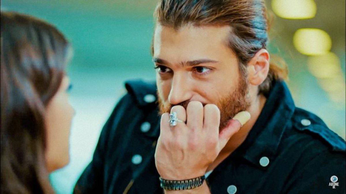 Can Yaman: come avere la possibilità che il bel attore venga a casa vostra