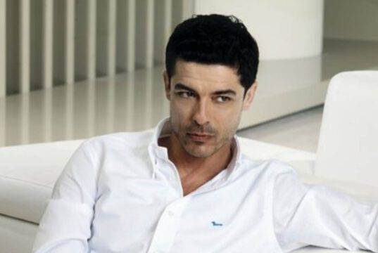 “Dare il passaporto a Suarez? Che schifo” dice Alessandro Gassman “Dare il passaporto a Suarez? Che schifo” dice Alessandro Gassman