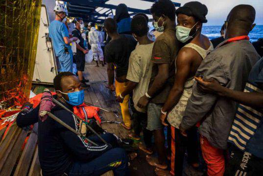 Il piano europeo è fallito: su Italia e Grecia tutta la responsabilità nella gestione dei migranti Il piano europeo è fallito: su Italia e Grecia tutta la responsabilità nella gestione dei migranti