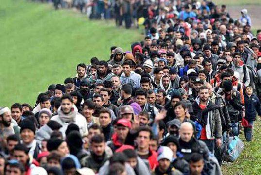 Immigrazione, la Svizzera decide: gli italiani potrebbero essere fermati alla frontiera Immigrazione, la Svizzera decide: gli italiani potrebbero essere fermati alla frontiera