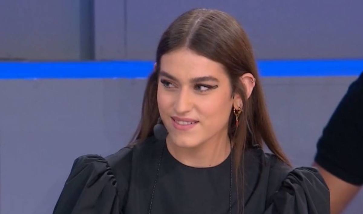 Amici di Maria De Filippi: Gaia Gozzi stravolge completamente il look ed è bellissima