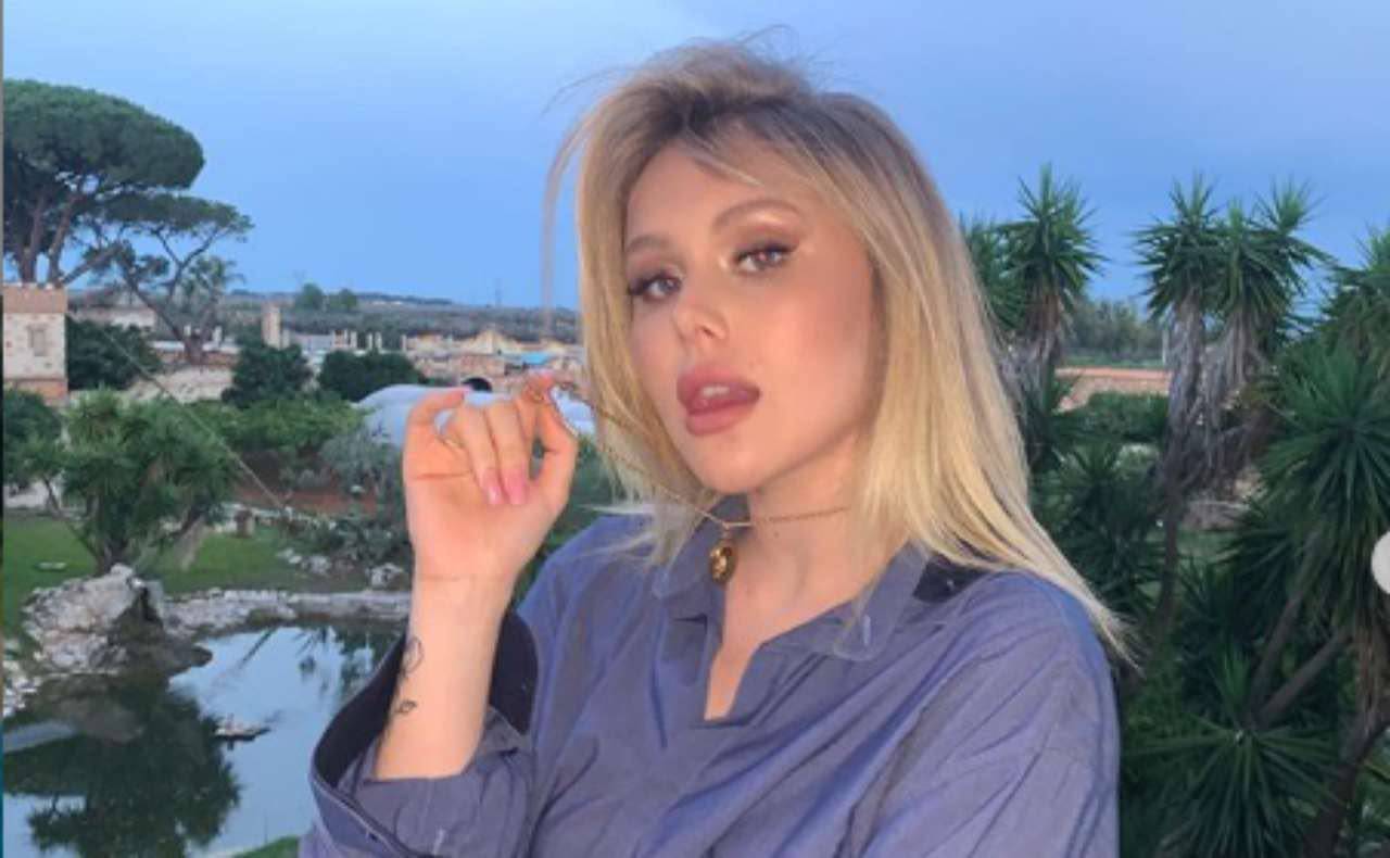 Jasmine Carrisi su Instagram dichiara: "Che cosa sta succedendo?"