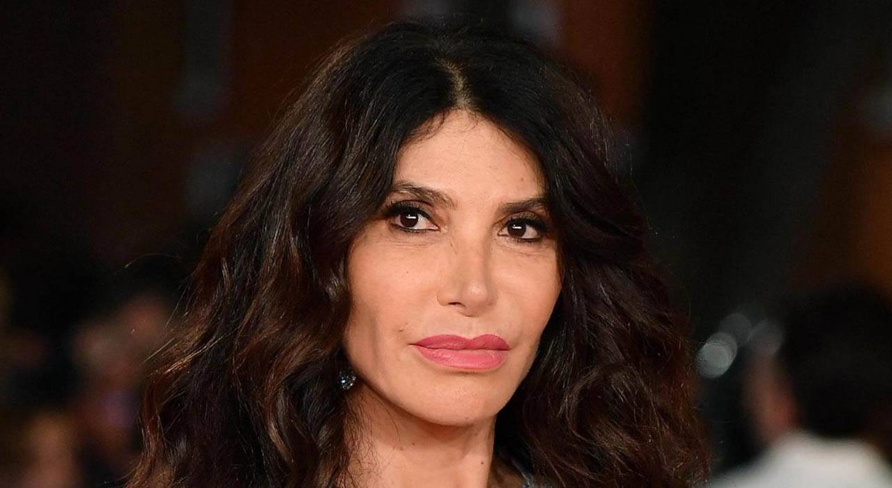 Carmen di Pietro, post scandalo sulla morte di Maradona: lei cancella tutto