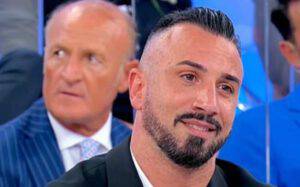 Uomini e Donne: un cavaliere è positivo al Covid ma la situazione è critica