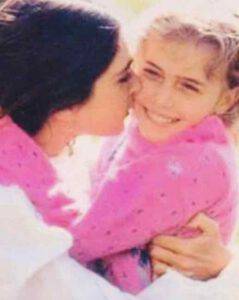 Romina Power lascia tutti senza parole: pubblica la fotografia con Ylenia