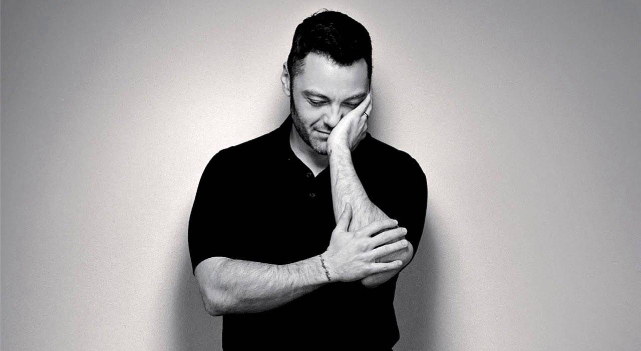 Tiziano Ferro confessa: alcolista