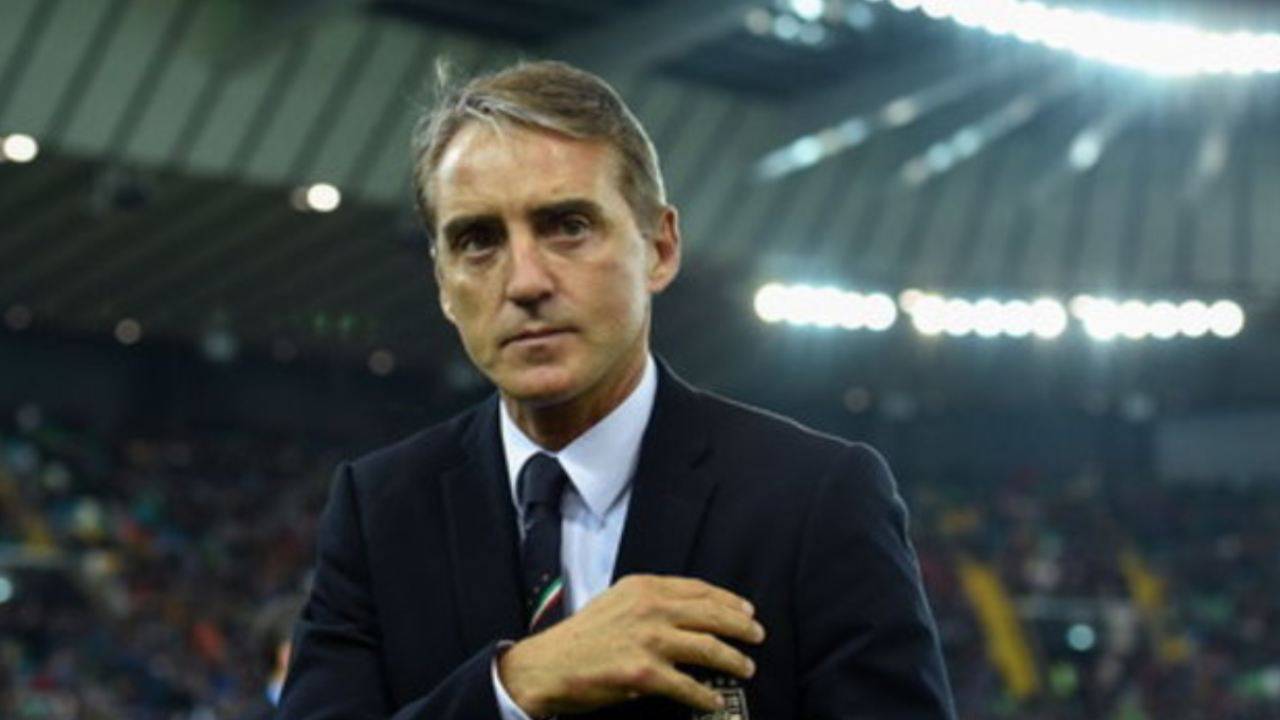 Roberto Mancini: “È importante che gli azzurri giochino con continuità nei club” Roberto Mancini: “È importante che gli azzurri giochino con continuità nei club”