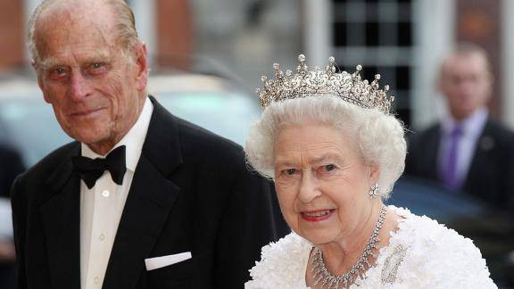 La Regina Elisabetta e il rapporto con il marito, tradita ...