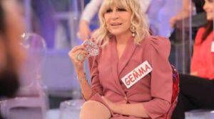 Uomini e Donne: Gemma Galgani fa una proposta scioccante a Maurizio