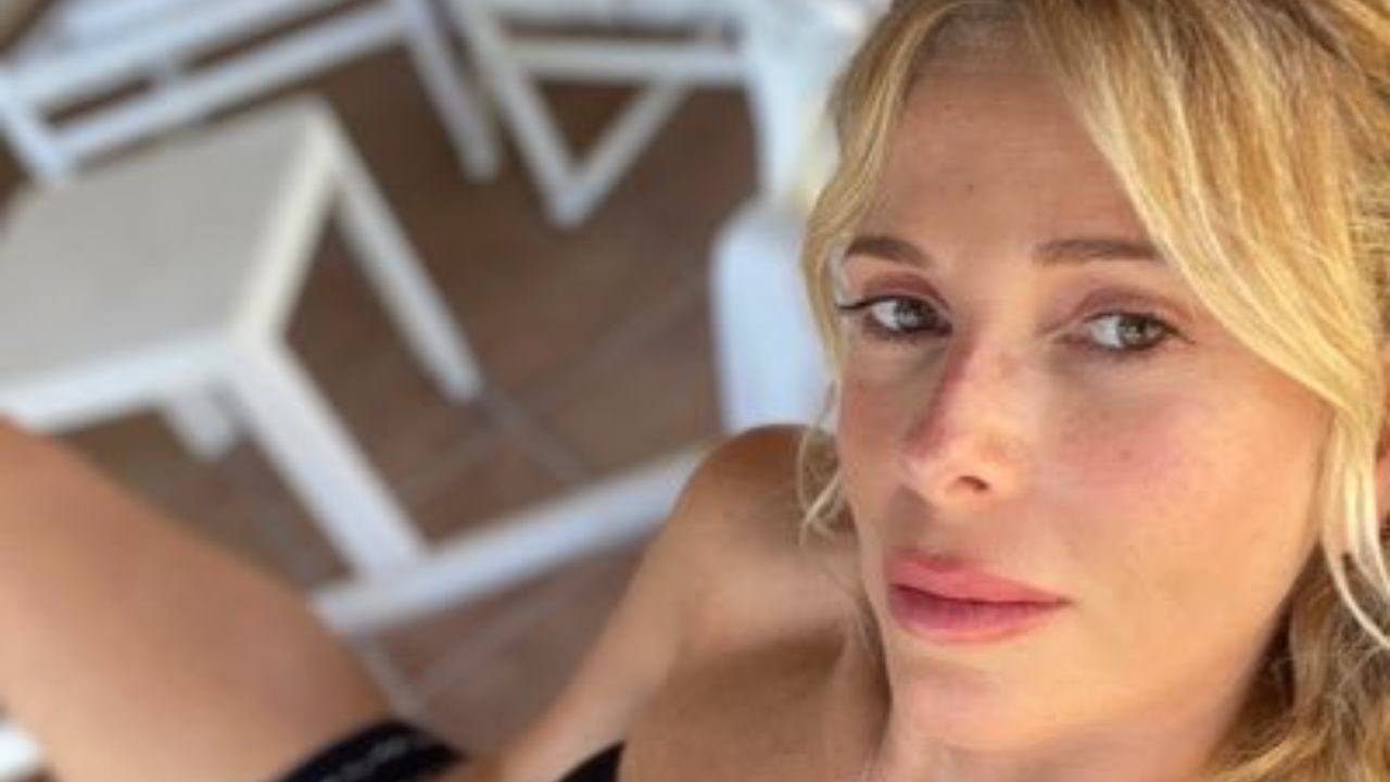 Alessia Marcuzzi incontenibile su Instagram: arrivano anche i complimenti della Canalis Alessia Marcuzzi incontenibile su Instagram: arrivano anche i complimenti della Canalis