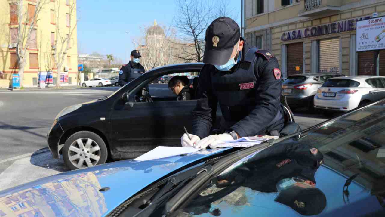 Capodanno, chiusi bar e ristoranti e coprifuoco allungato