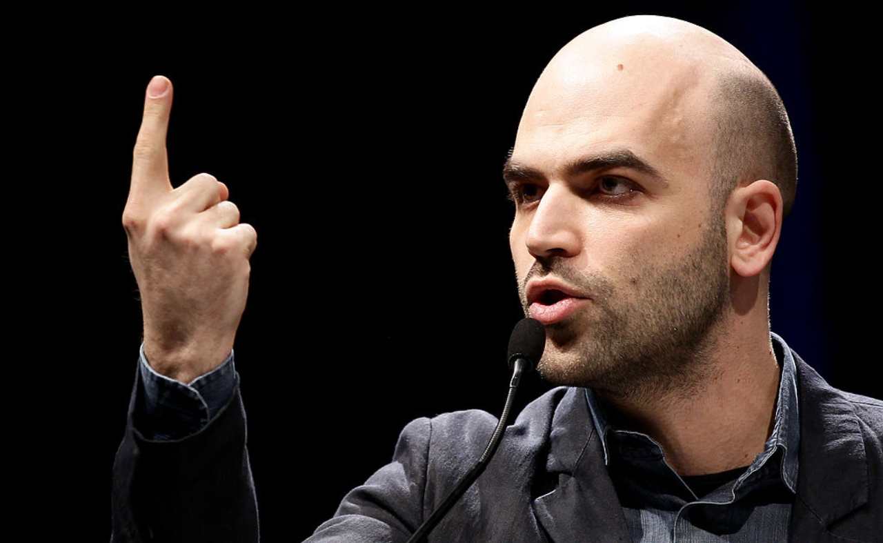 Verona, più di 5000 firme contro la revoca della cittadinanza a Saviano