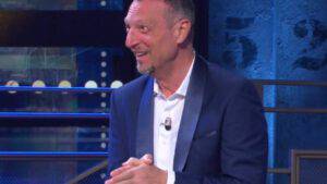 I Soliti Ignoti gelo in studio: Francesco Facchinetti fa intervenire il notaio